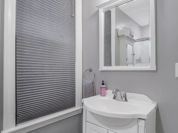 290 E St, South Boston, MA 02127