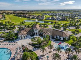1520 Oasis Club Blvd, Davenport, FL