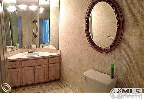 Guest Bath.jpg