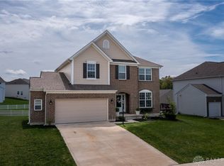 1613 Stonebury Ct, Xenia, OH 45385