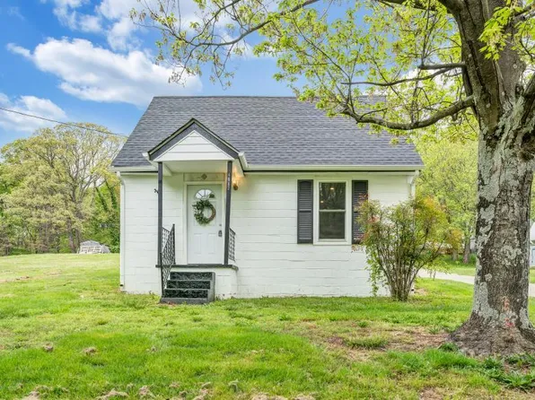 4613 Salem Tpke NW, Roanoke, VA 24017