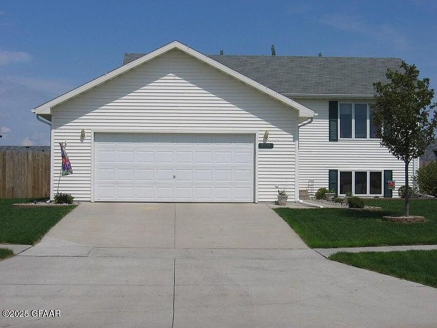 1st image of 5174 W Lanark Dr