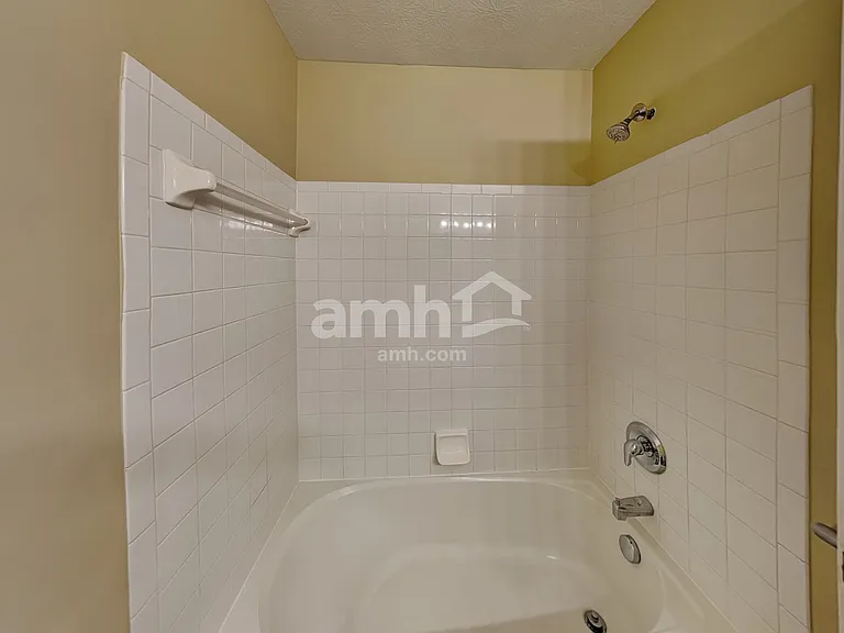 741 Lilly Landing Ln — Photo 15