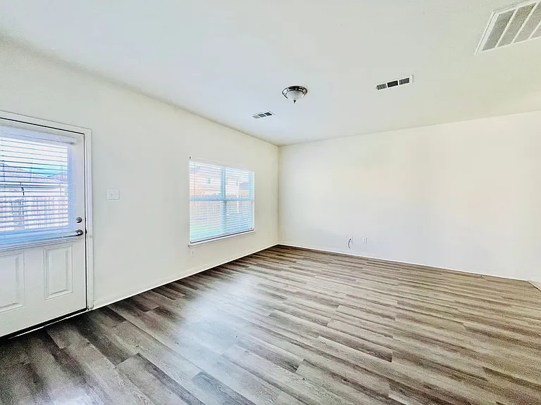6233 White Jade Dr — Photo 18