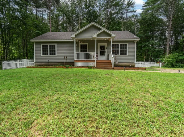 41 Harbor View Road, Limerick, ME 04048