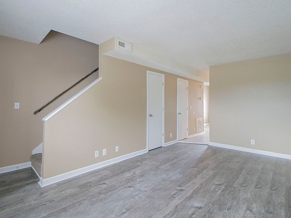 2nd image of 2550 Old Russellville Pike APT 3