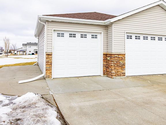 5th image of 528 Prescott Ln