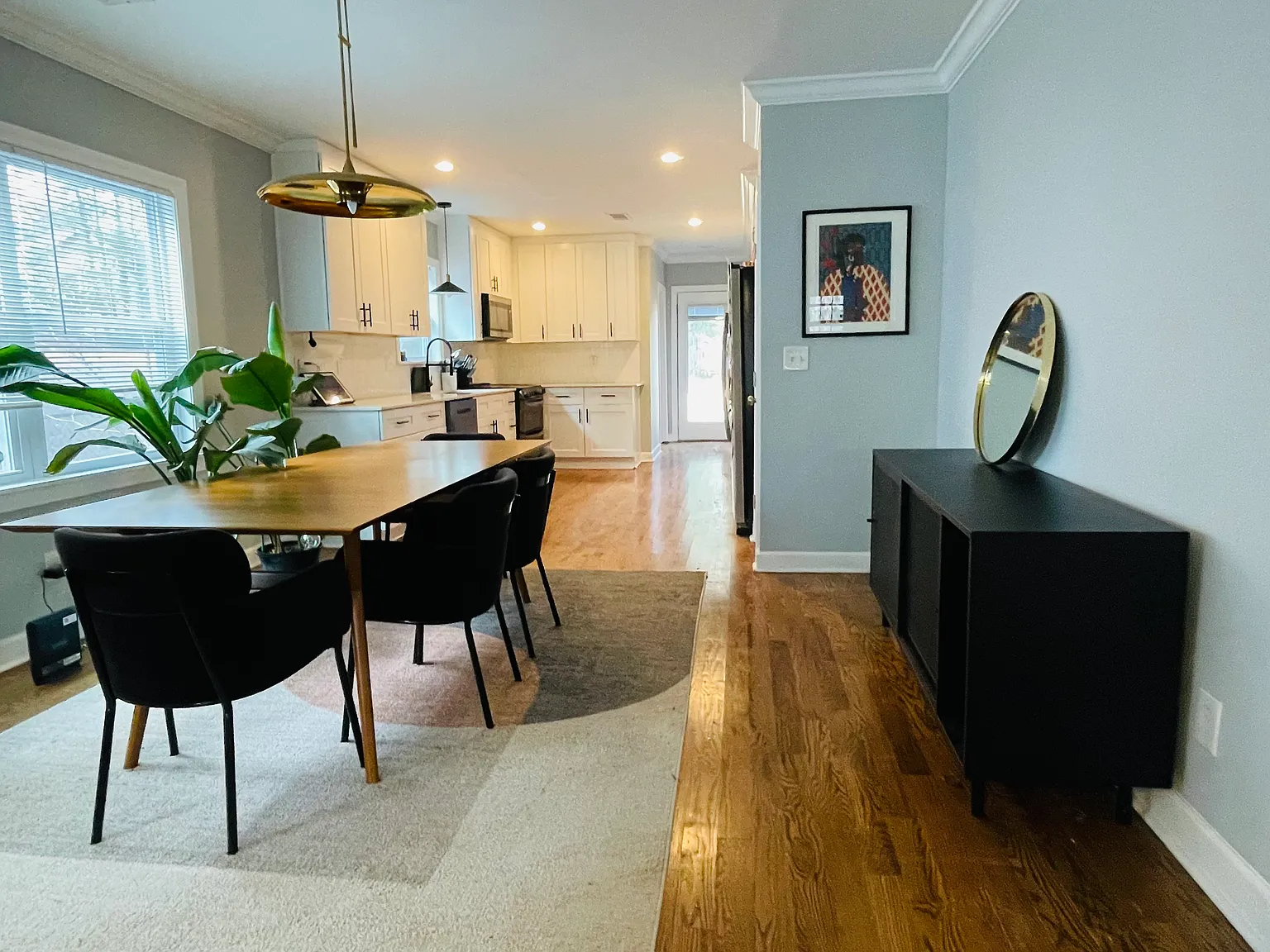 3 bed, 1720 sqft, $2,150 — Photo 3