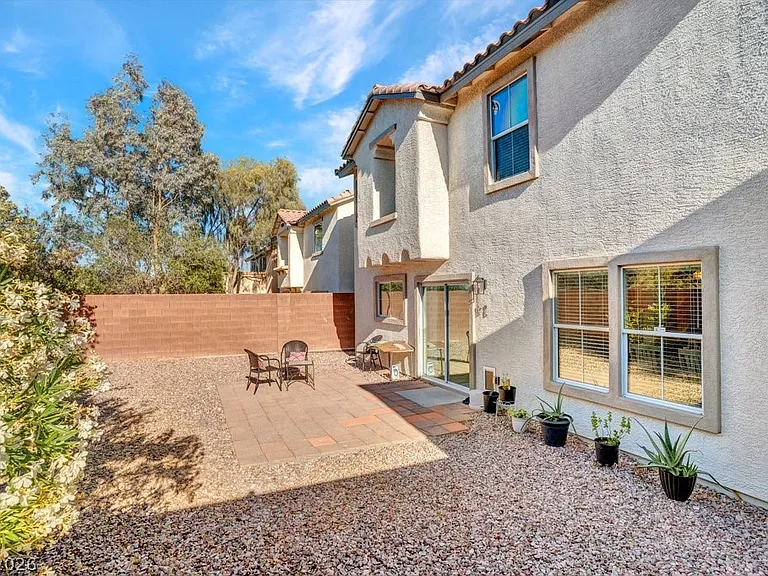 6924 Ghost Ranch Ave — Photo 38