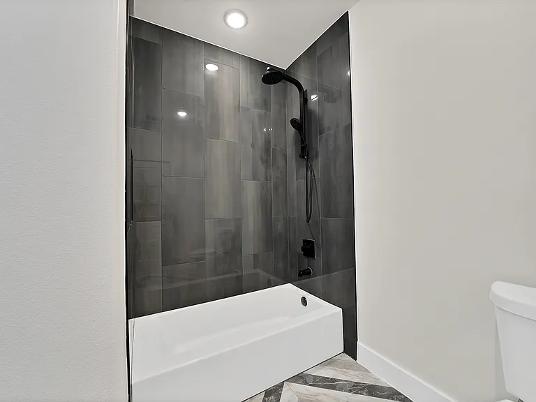 2925 River Ridge Ct — Photo 29