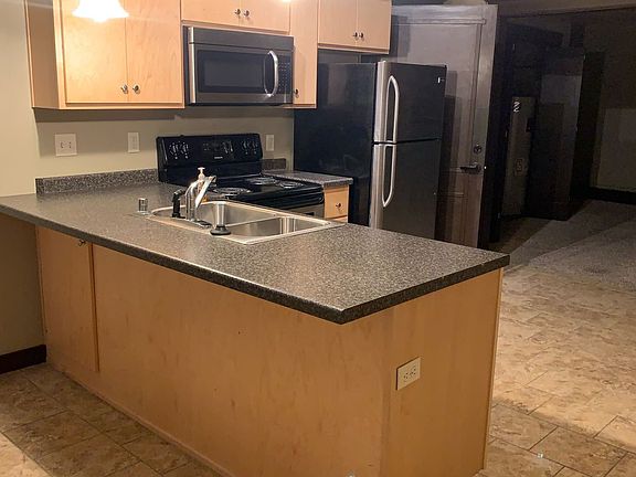 4th image of 241 N Broadway St #207