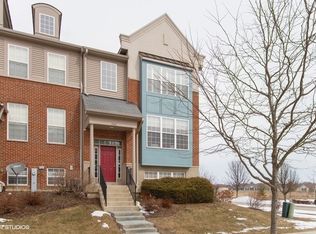 1540 Station Park Dr, Grayslake, IL 60030