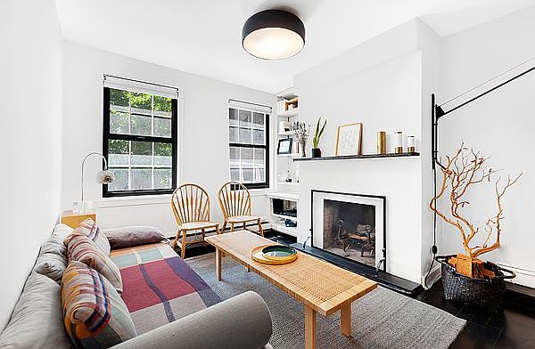 1st image of 9 Jane St APT 1