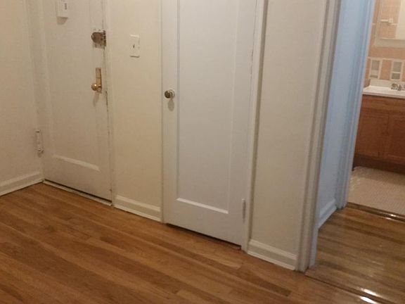 3rd image of 13512 77th Avenue # Fl 2