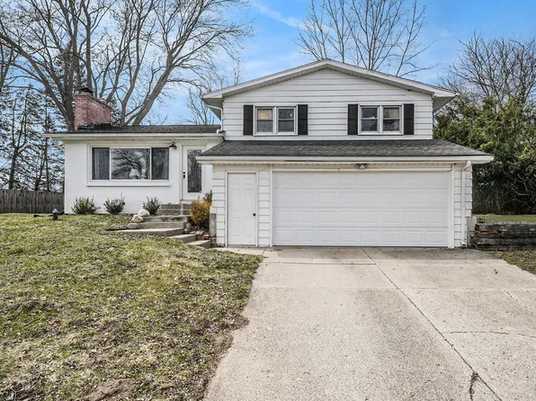 11121 Thomas Ave NW, Grand Rapids, MI 49534