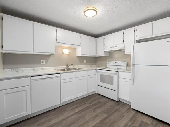 Maplewood Apartments