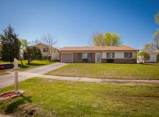 1635 Nautilus Ln, Hanover Park, IL 60133