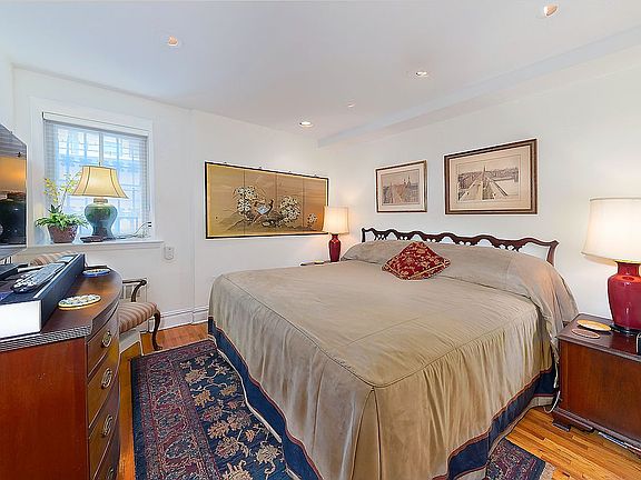 3rd image of 23 Park Ave APT 1C