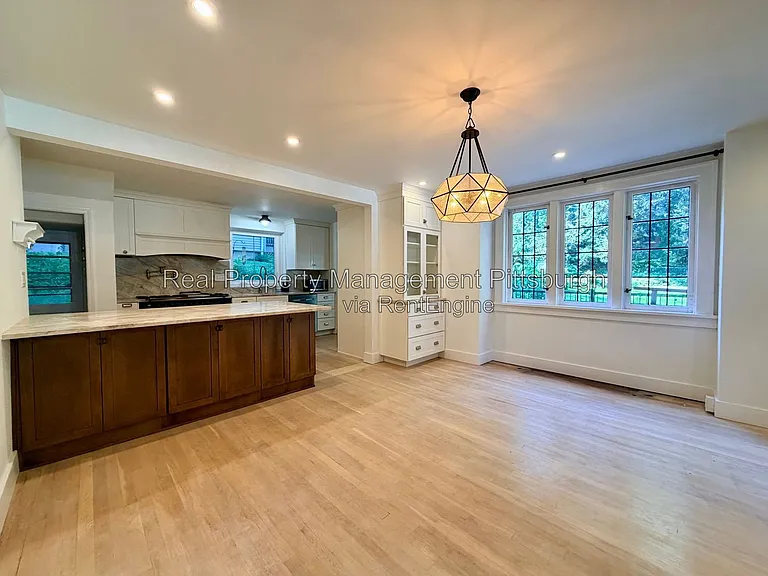 152 Gordon St — Photo 9