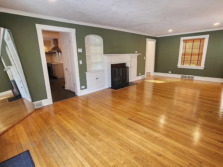 212 Roosevelt Ave — Photo 18