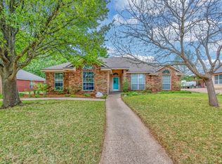 1060 Cheyenne Trl, Hewitt, TX 76643