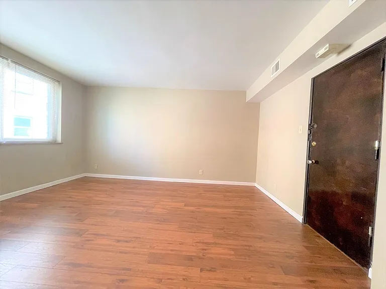 5712 Phillips Ave #B9 — Photo 46