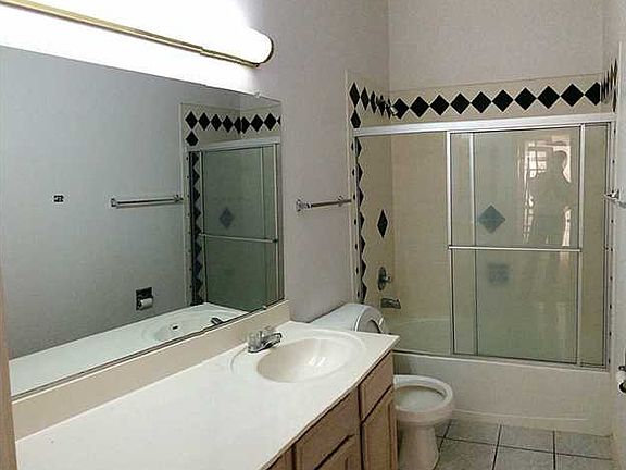 3rd image of 4856 Excalibur Dr #A
