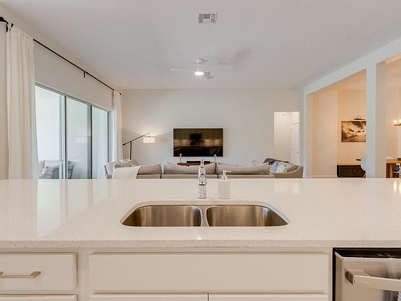 5th image of 254 Loymer Cir