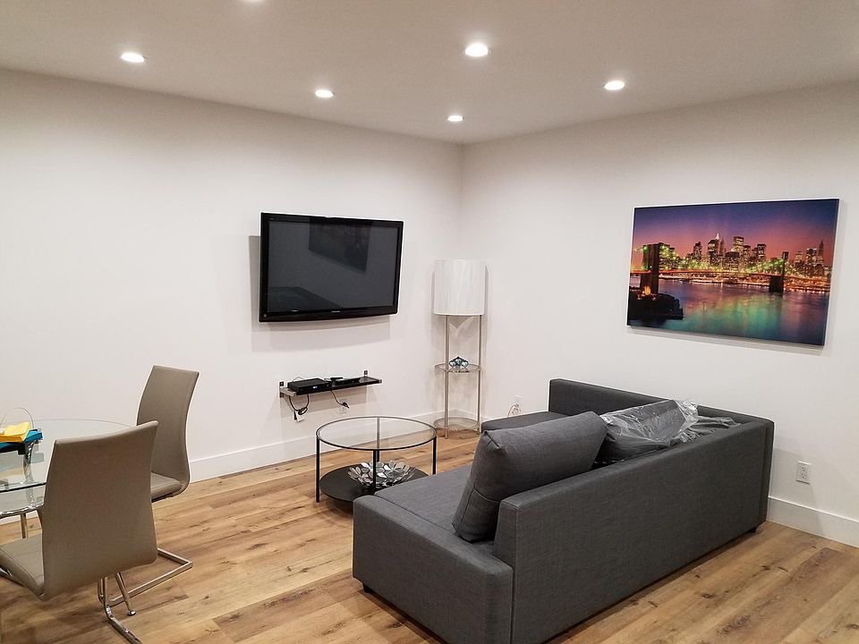 1st image of 1800 S Shenandoah St #1