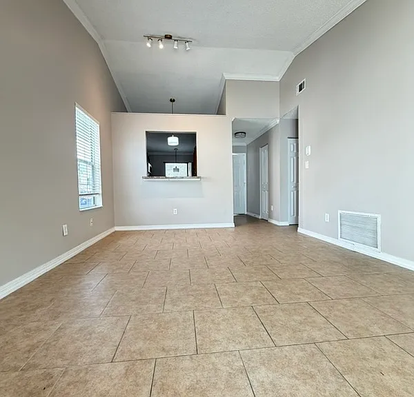 111 Hidden Arbor Ct — Photo 8