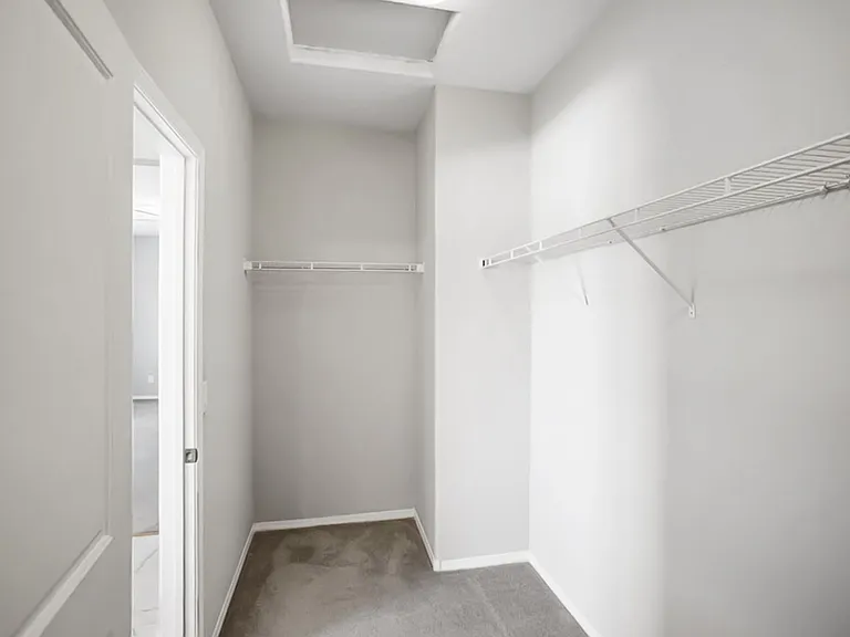 7416 Amesbury St — Photo 28