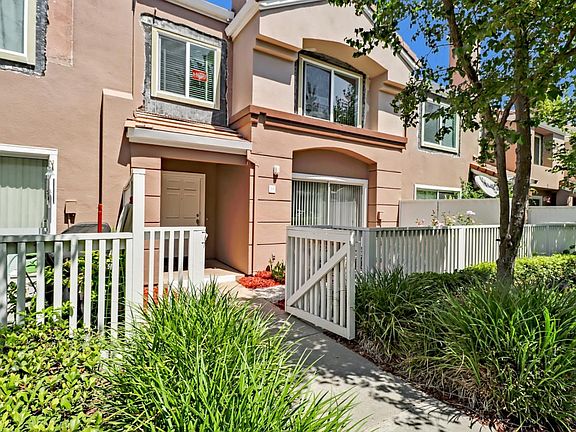 3rd image of 6940 Gregorich Dr Unit D