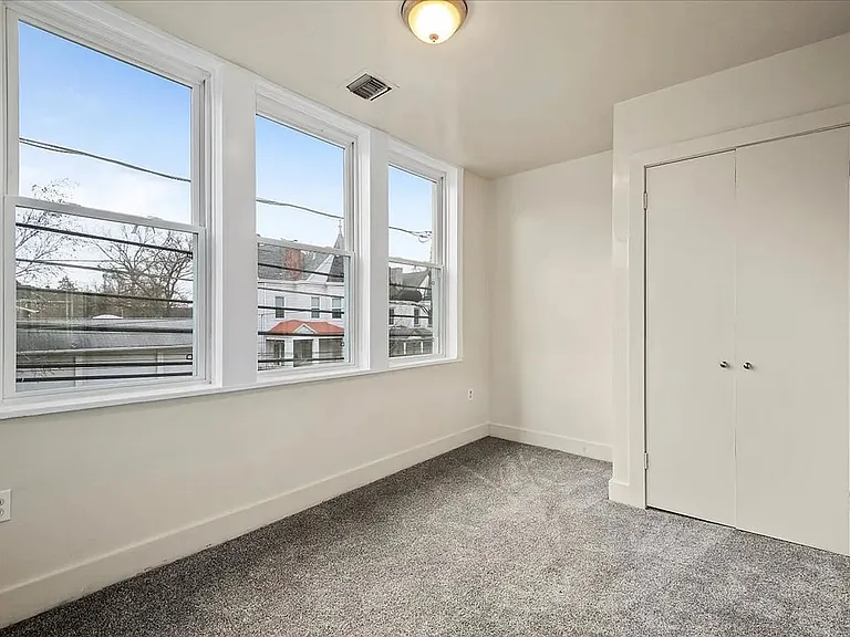 100 N Linden Ave #103 — Photo 5