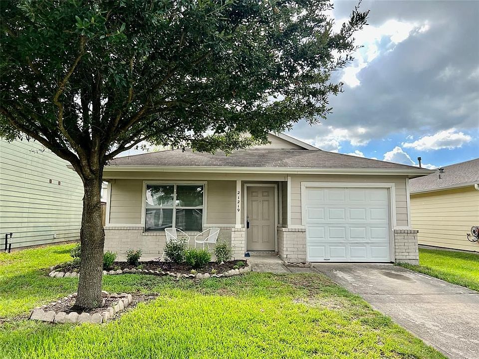 1st image of 21219 Wortham Oaks Dr