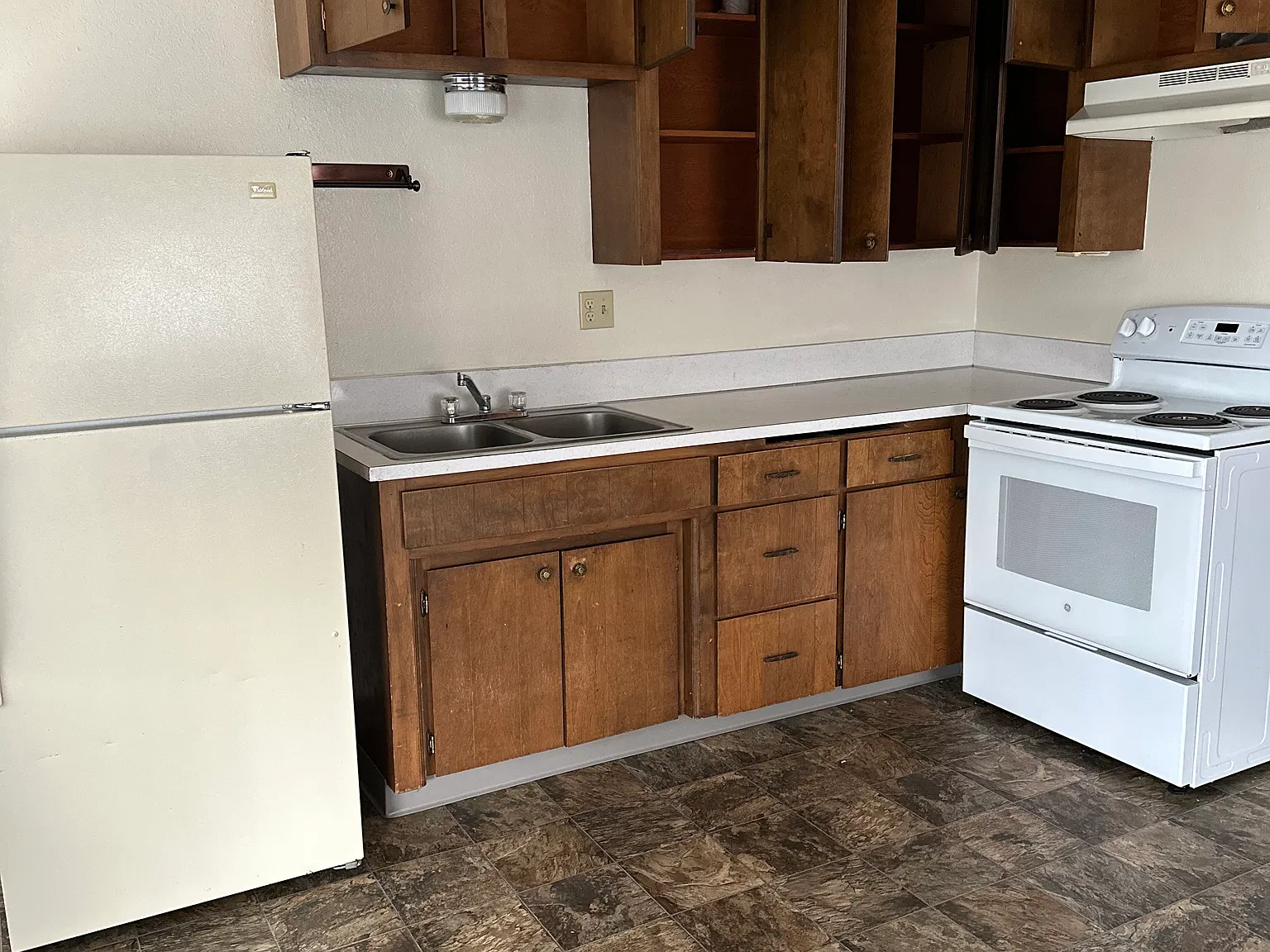 1 bed, 766 sqft, $945 — Photo 4