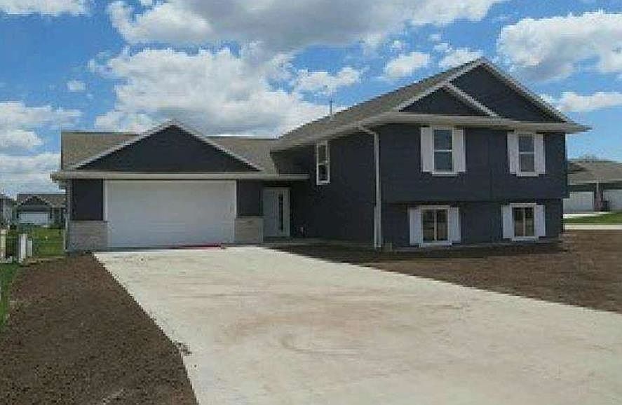 1st image of 736 Indigo Dr