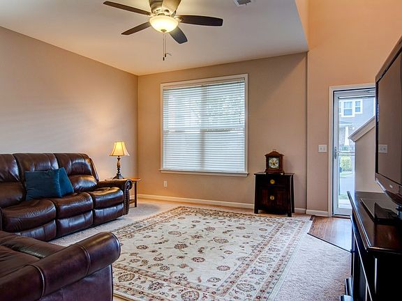 4th image of 1265 Riverbirch Way