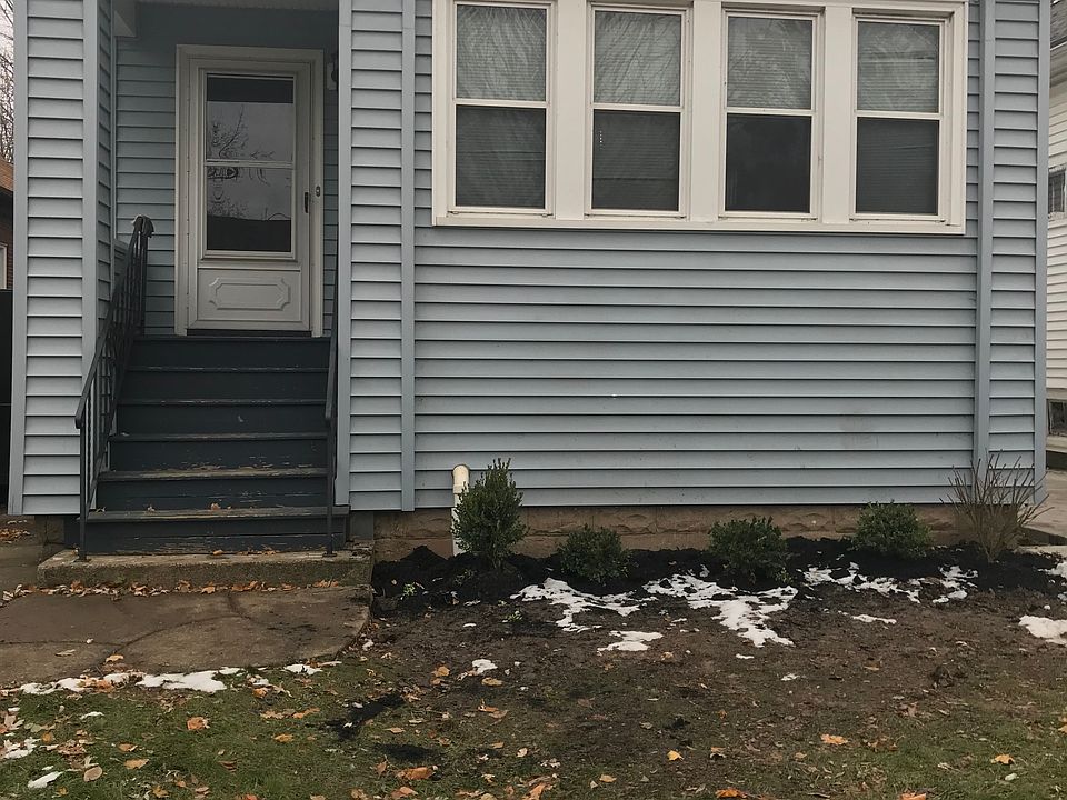 1st image of 92 Palmer Ave