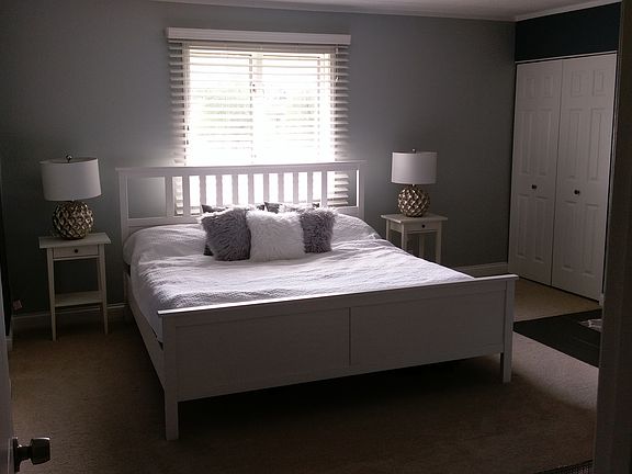 5th image of 10400 Circle Dr APT 204