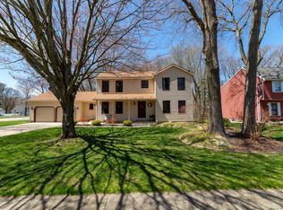 4535 Cherrywood Ct, Norton Shores, MI 49441