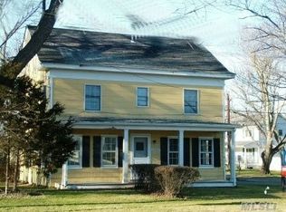 25425 Main Rd, Cutchogue, NY 11935