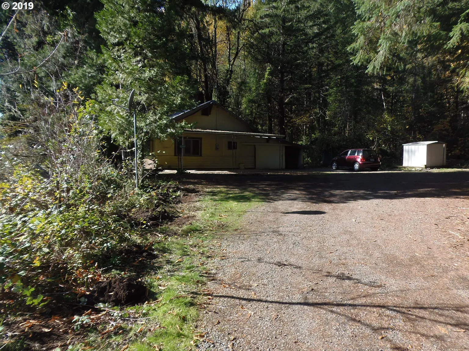 53199 McKenzie Hwy photo 1