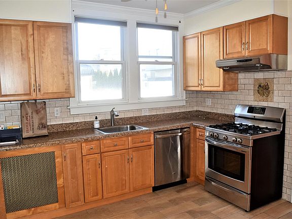 3rd image of 432 W William St APT 1