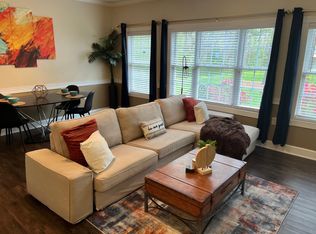 9155 Meadow Vista Rd, Charlotte, NC 28213