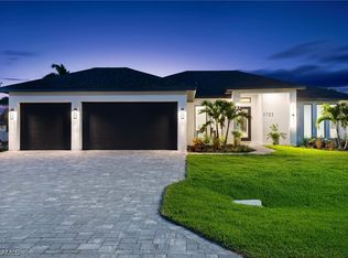 1725 SW 51st Terrace Cpe, Coral, FL 33914
