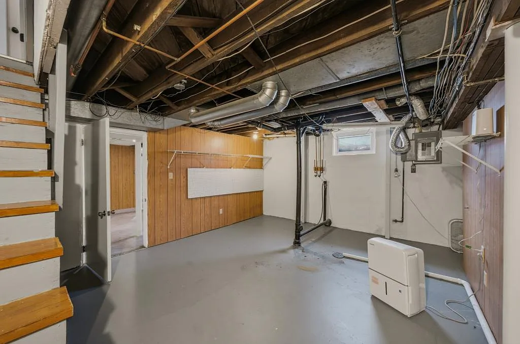 129 West 23rd St S, Unit B — Photo 2