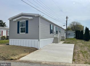 45 Pennington Dr, Pennsville, NJ 08070