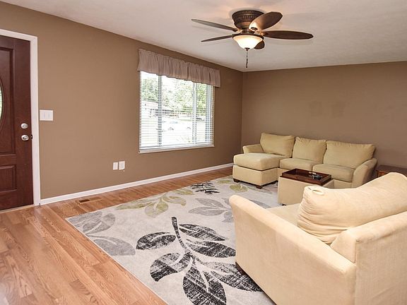 2nd image of 5859 Addison Dr