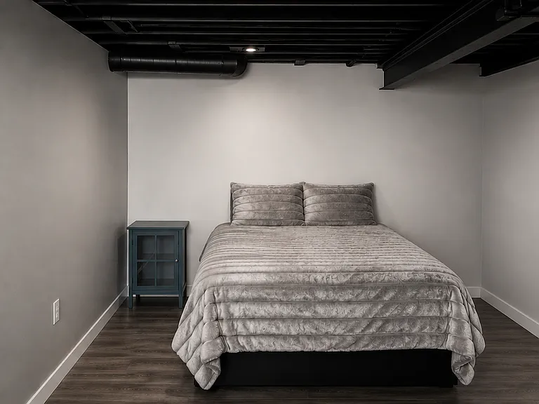 3539 Chippendale Dr — Photo 17