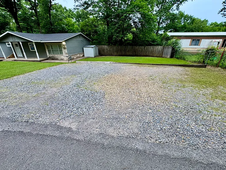 Creek Dr — Photo 22